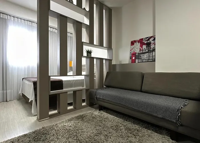 Studio Batel Com Otima Localizacao